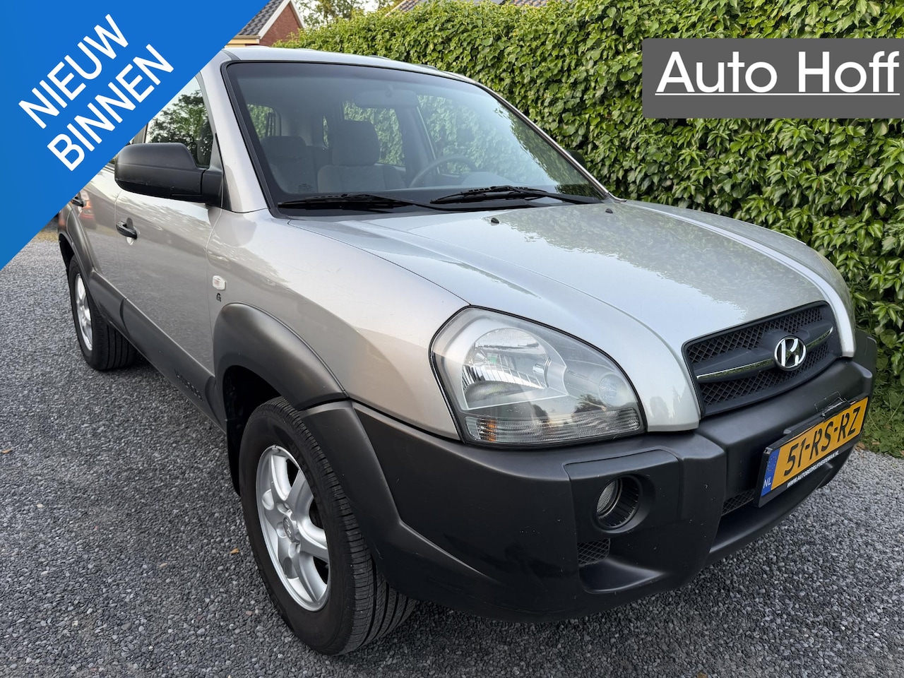 Hyundai Tucson - 2.0i Active | Airco | Elekt. Ramen | Trekhaak | APK tot 11-01-2027! - AutoWereld.nl