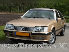 Opel Senator - 1986 3.0E Berline Sedan