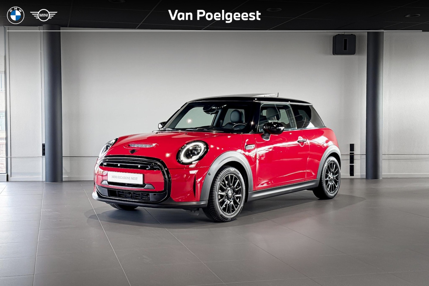 MINI Mini-Electric - Classic 33 kWh | Glazen Panoramadak | Stoelverwarming | Comfort Acces | Achteruitrijcamera - AutoWereld.nl