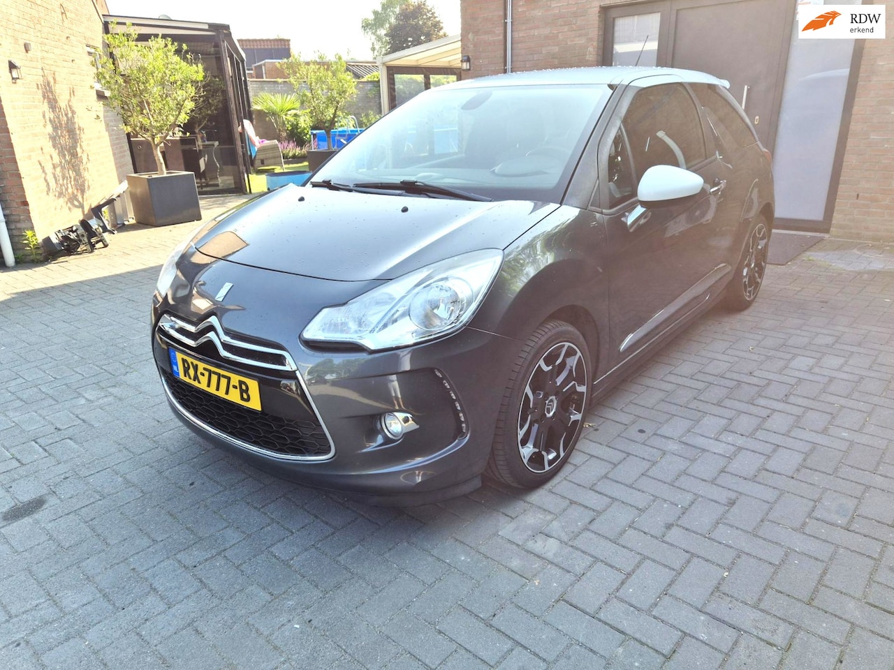 Citroën DS3 - 1.6 THP Ultra Prestige Navi Clima Cruise Leer 98013 Km !!! - AutoWereld.nl