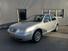 Volkswagen Bora - 1.6-16V Highline Airco Cruise APK
