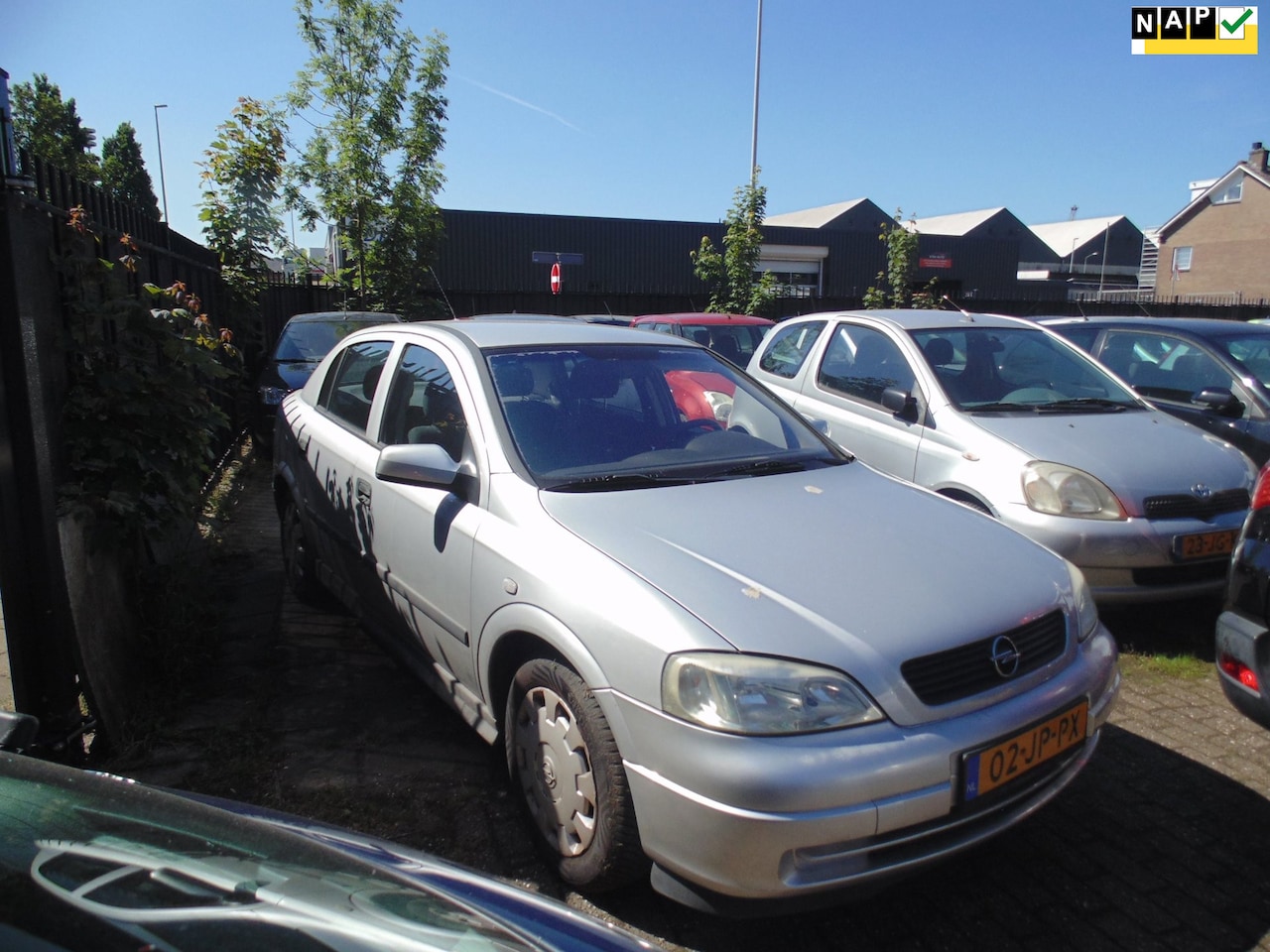 Opel Astra - 1.6 Edition MET AIRCO TREKHAAK APK 12-2026 - AutoWereld.nl