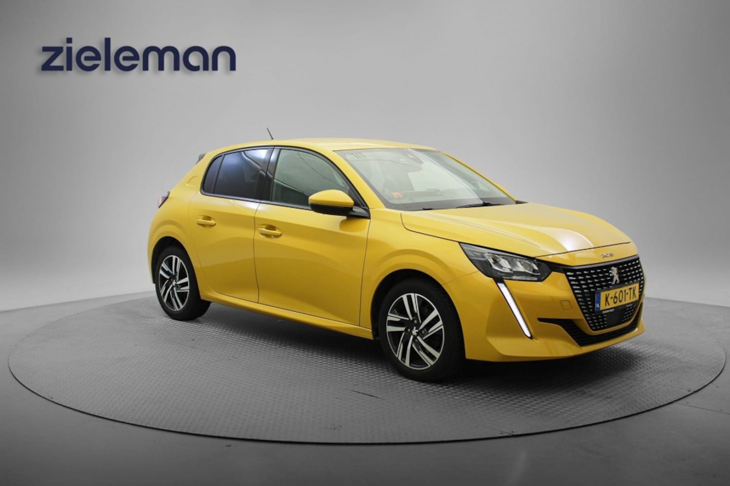 Peugeot 208 - 1.2 PureTech 100 Allure - Digitaal Cockpit, Carplay, Camera, Half Leer - AutoWereld.nl