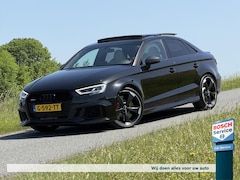 Audi RS3 - - Limousine 2.5 TFSI 400PK Quattro / Pano / Virtual Cockpit / Schaalstoelen / Keyless / Ca