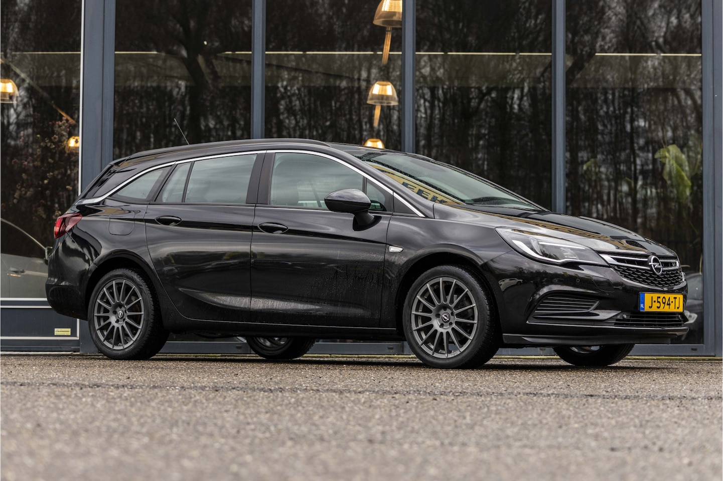 Opel Astra Sports Tourer - 1.4 Online Edition 1.4 Online Edition - AutoWereld.nl
