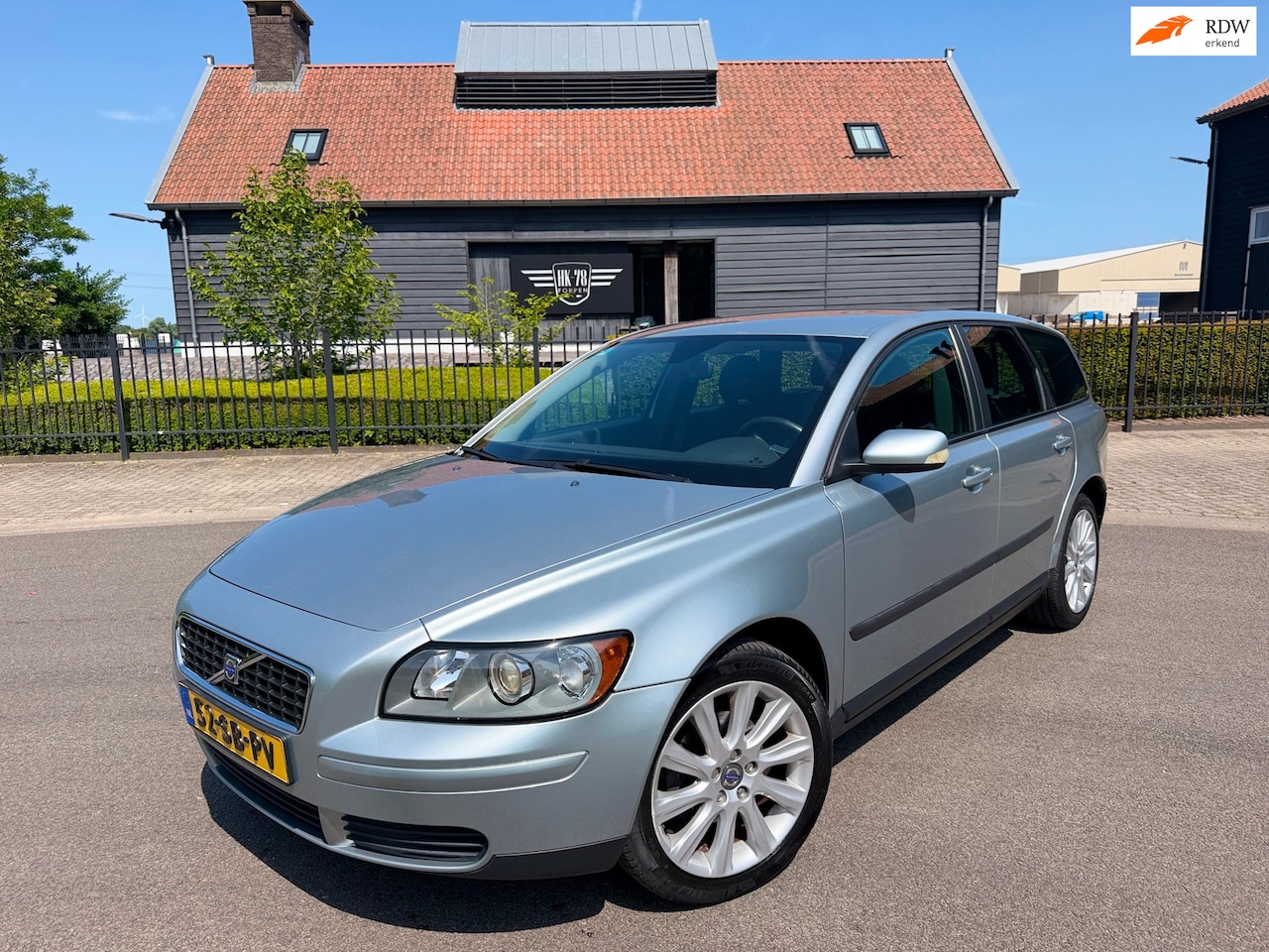 Volvo V50 - 1.8 Edition II AIRCO CR,CONTR LM VELGEN TREKHAAK - AutoWereld.nl