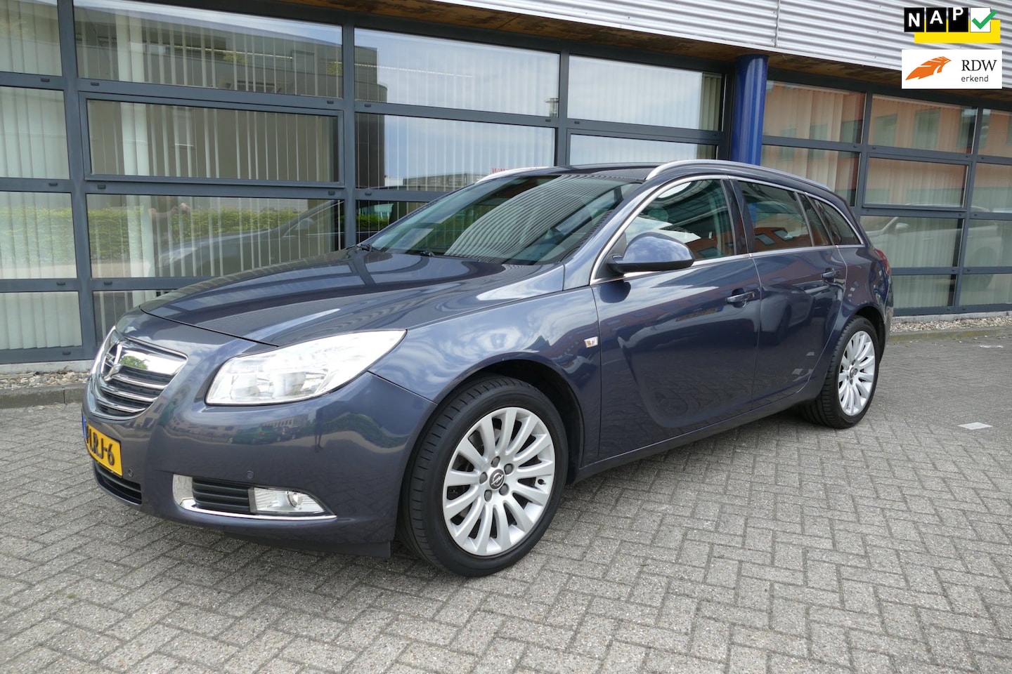 Opel Insignia Sports Tourer - 1.6 T Edition Apk 2-3-2027 Clima - AutoWereld.nl