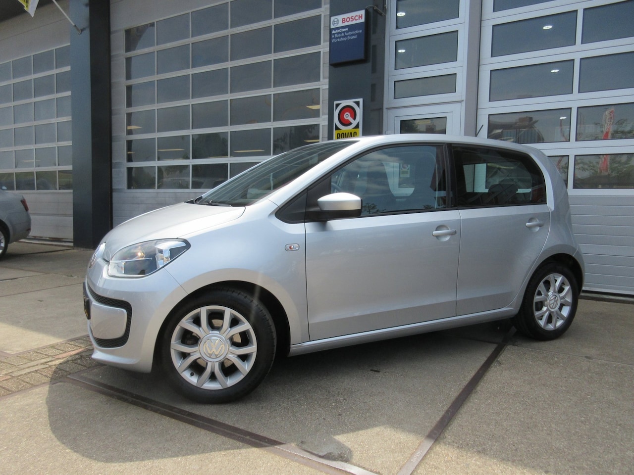 Volkswagen Up! - 1.0 move up! BlueMotion / Airco / LM VELGEN - AutoWereld.nl