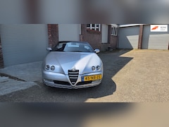 Alfa Romeo Spider - 2.0 JTS