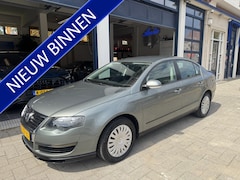 Volkswagen Passat - 1.6 FSI Trendline NL AUTO/NAP/ANDROID/CARPLAY