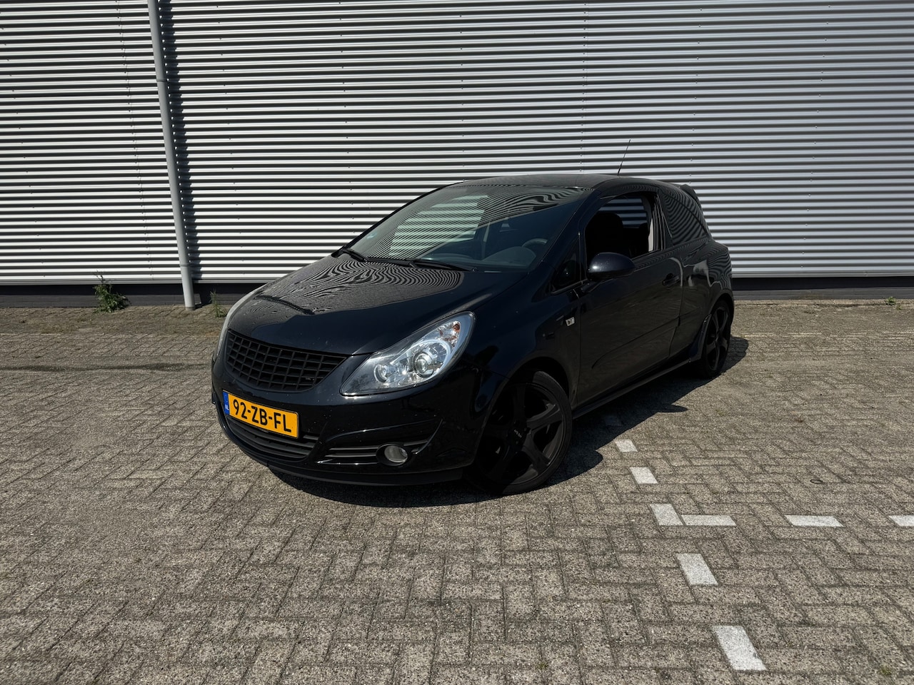 Opel Corsa - 1.4-16V Sport 1.4-16V Sport - AutoWereld.nl