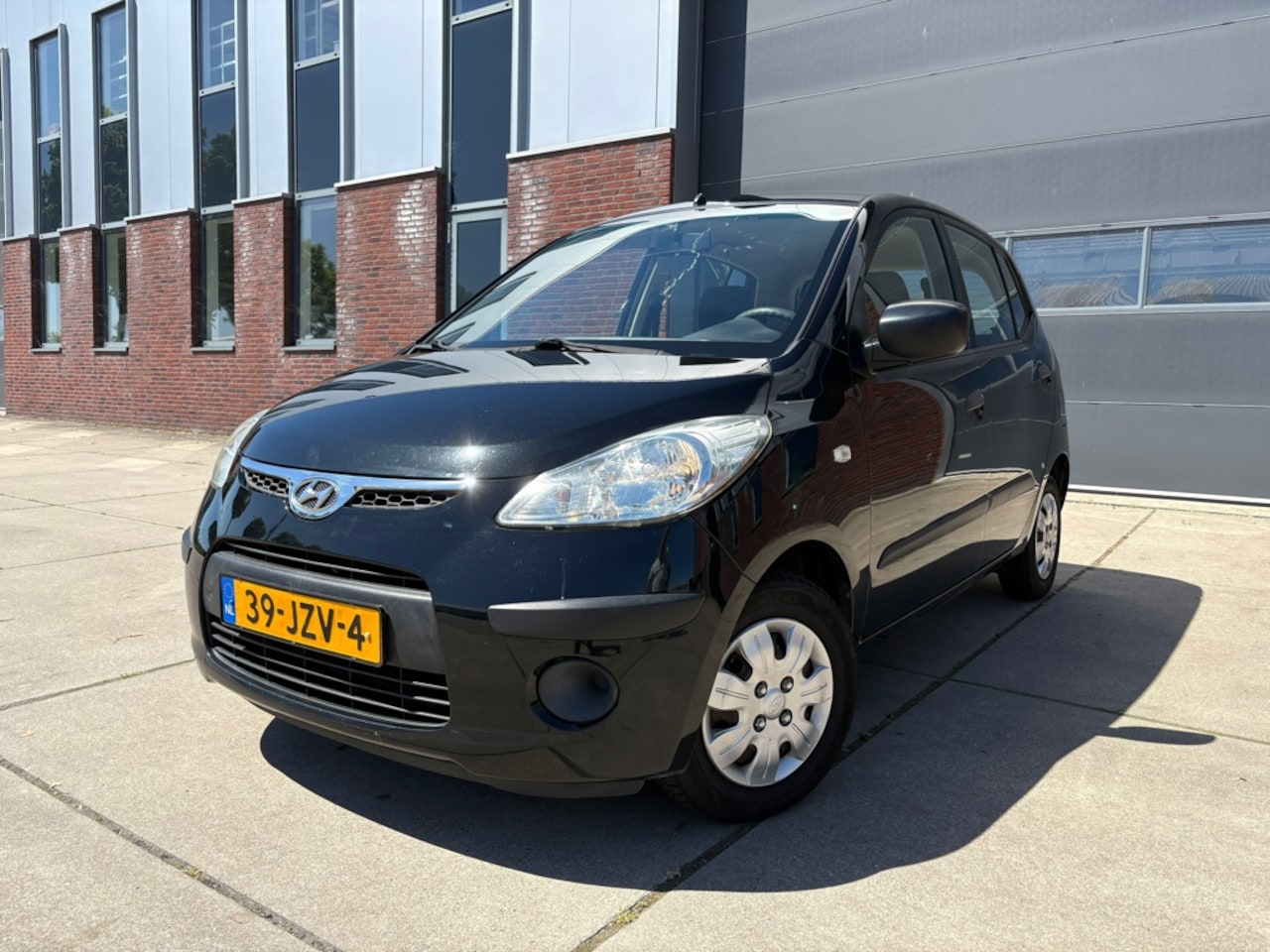 Hyundai i10 - 1.1 Active Weinig KM 126945 - AutoWereld.nl