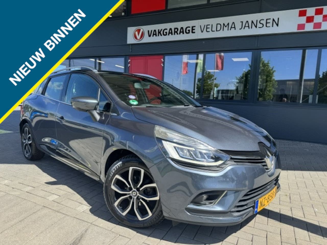 Renault Clio Estate - 0.9 TCe INTENS 1e EIG. + ECC/CRUISE/LEDER/LMV/NAVI/LED - AutoWereld.nl