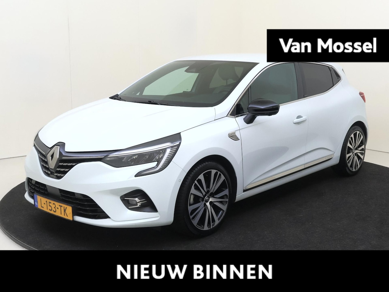 Renault Clio - 1.6 E-Tech Hybrid 140 Initiale Paris | Automaat | Parkeersensoren Voor + Achter | 360 Cam - AutoWereld.nl