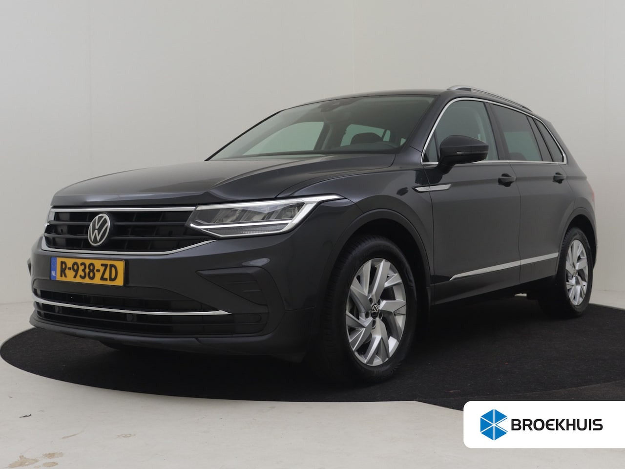 Volkswagen Tiguan - 1.5 TSI Elegance | Trekhaak Uitklapbaar | Achteruitrijcamera | Cruise control adaptief | A - AutoWereld.nl