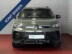 Volkswagen Tiguan - 1.5 eHYBRID 272 PK NW AUTO R-LINE VW.TREKHAAK BLACK PANO XL.NAVI STOEL/STUUR VERW. BLACK.S