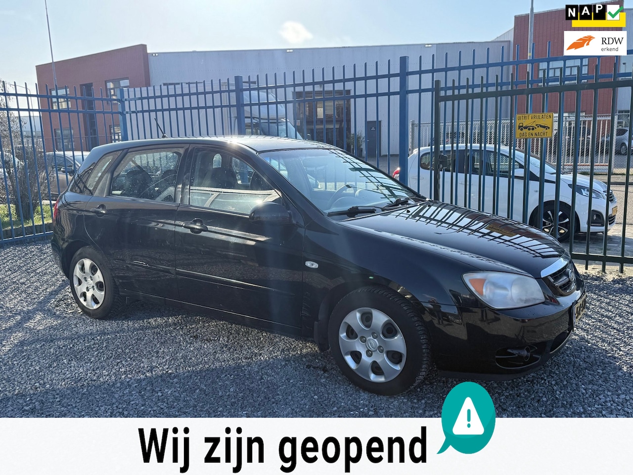 Kia Cerato - 1.6-16V LX AIRCO!APK!KOOPJE! - AutoWereld.nl