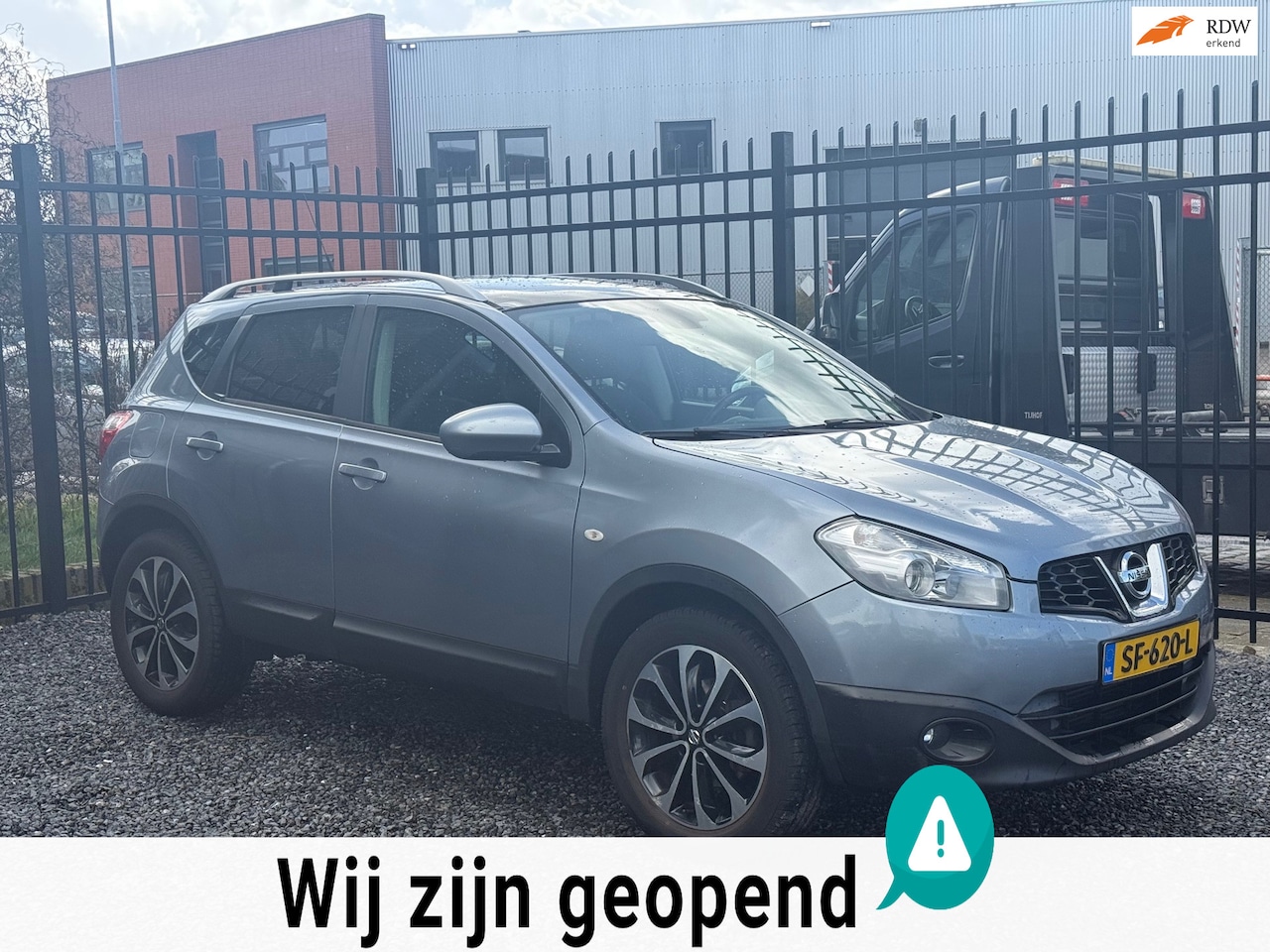 Nissan Qashqai - 1.5 dCi Connect Edition 6BAK!PANO!PDC!ZEER MOOI! - AutoWereld.nl