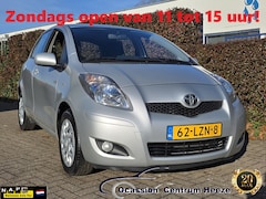 Toyota Yaris - 1.3 VVTi AUT, Navigatie Trekhaak Dealer ond Apk 1-2027 Zondag OPEN