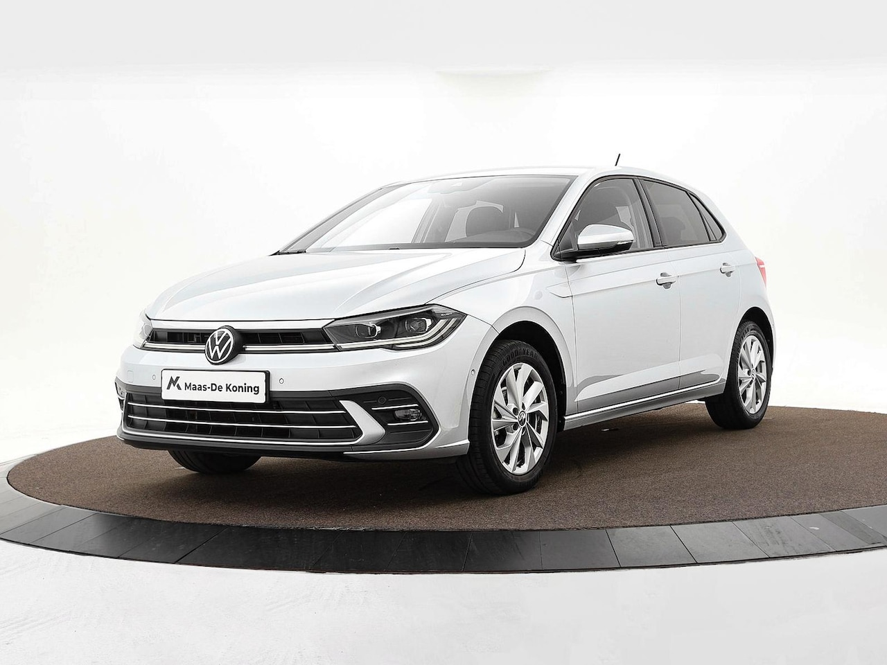 Volkswagen Polo - 1.0 TSI 95pk DSG Style · Camera · Stoelverwarming · Apple/Android Car Play · Dodehoeksenso - AutoWereld.nl