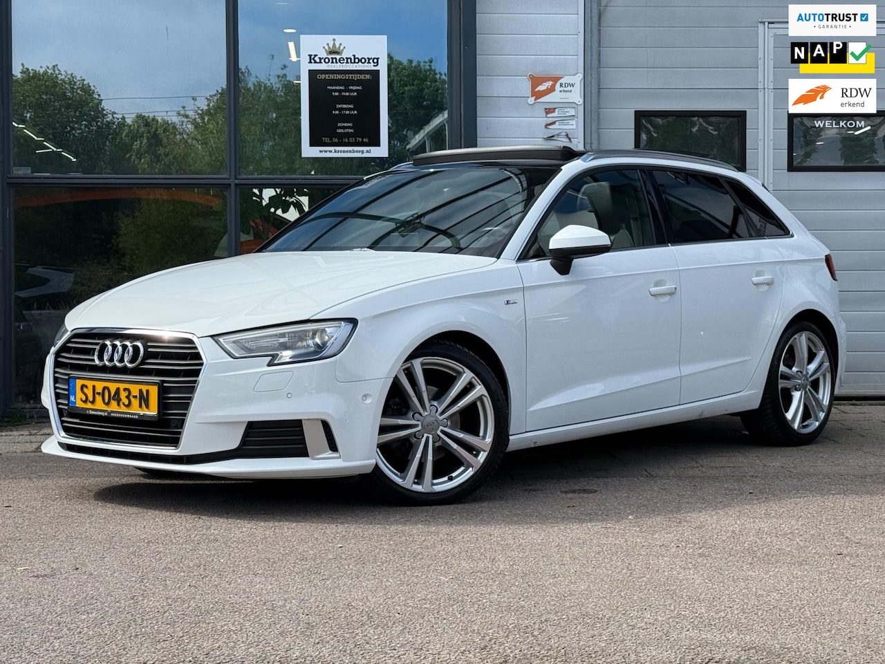 Audi A3 Sportback - 1.4 TFSI CoD Sport S Line Edition 1.4 TFSI CoD Sport S Line Edition, PANO, NAP - AutoWereld.nl