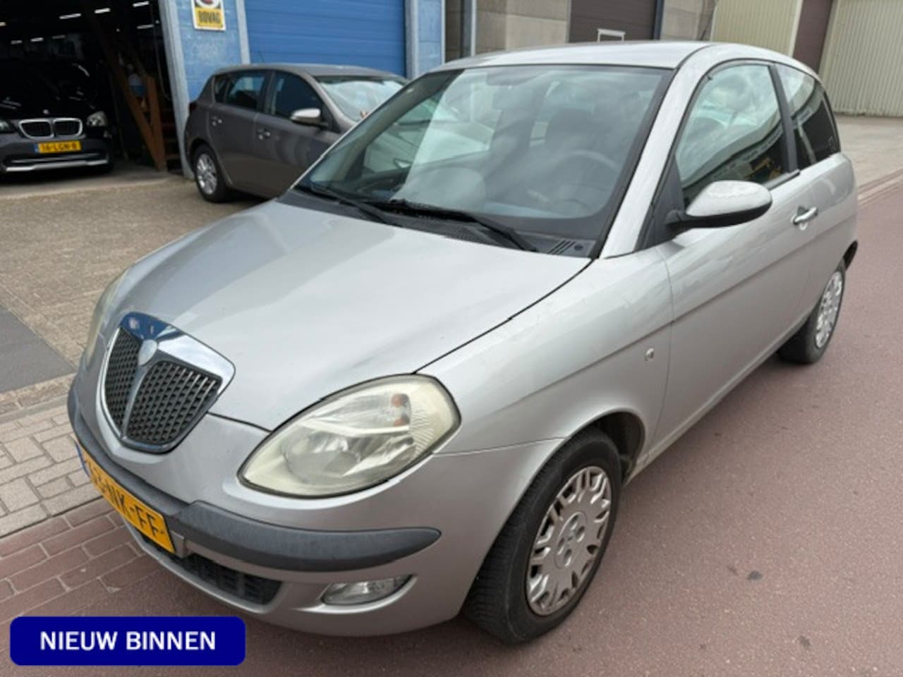 Lancia Y(psilon) - Ypsilon 1.4-16V Argento APK dec-2026 Prima auto nog BJ. 203 met elektrische ramen, radio/C - AutoWereld.nl