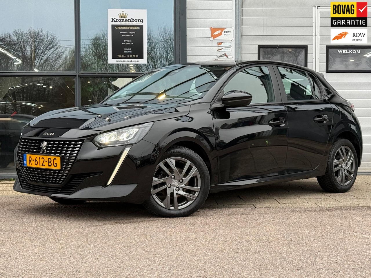 Peugeot 208 - 1.2 PureTech Active Pack 1.2 PureTech Active Pack, CARPLAY, NAVI, NAP - AutoWereld.nl