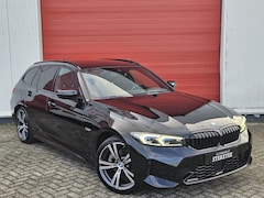 BMW 3-serie Touring - 330e M-Sport | ACC | Carplay | Camera