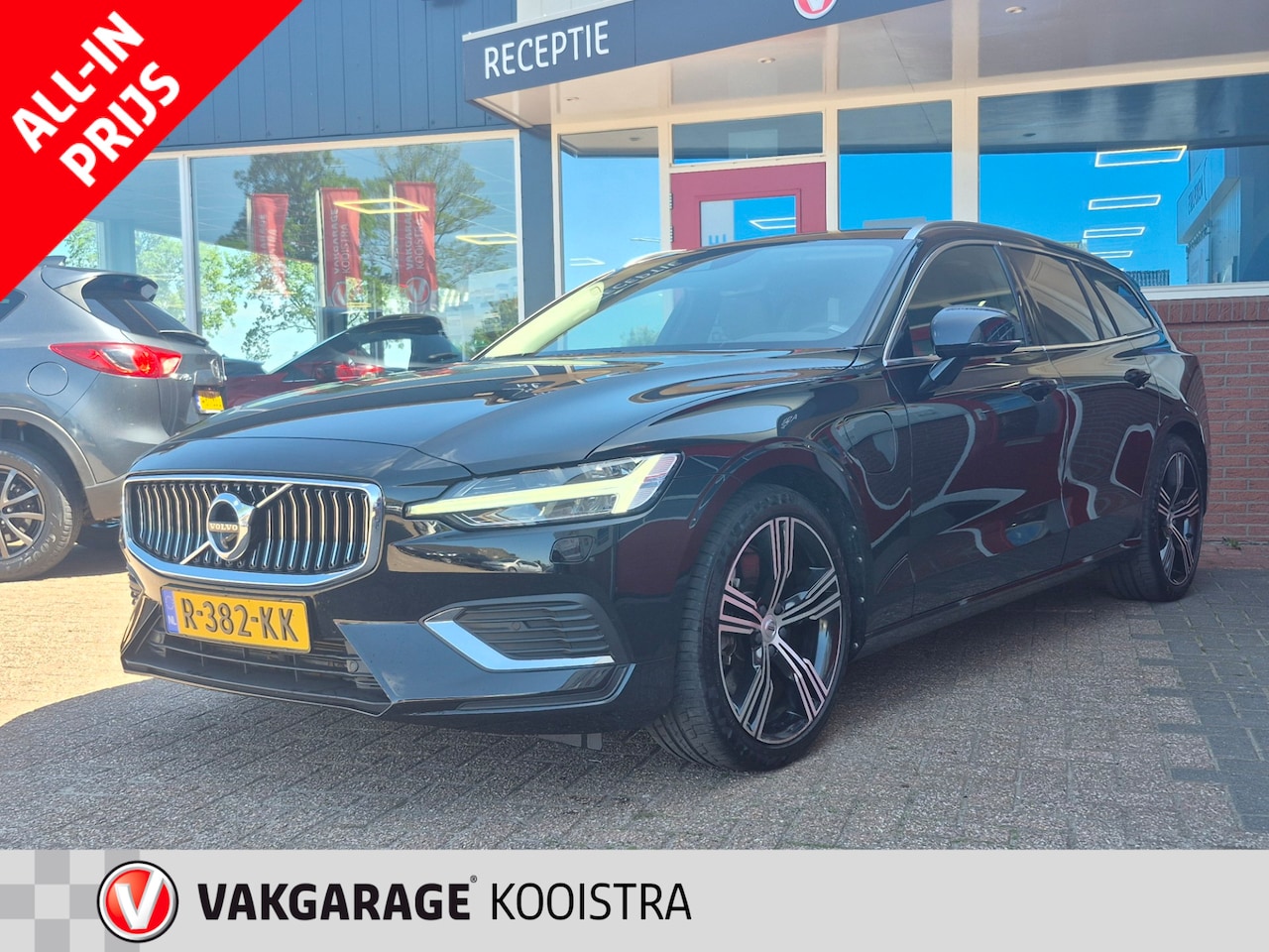 Volvo V60 - 2.0 T6 Twin Engine AWD R-Design|Carplay|360° - AutoWereld.nl
