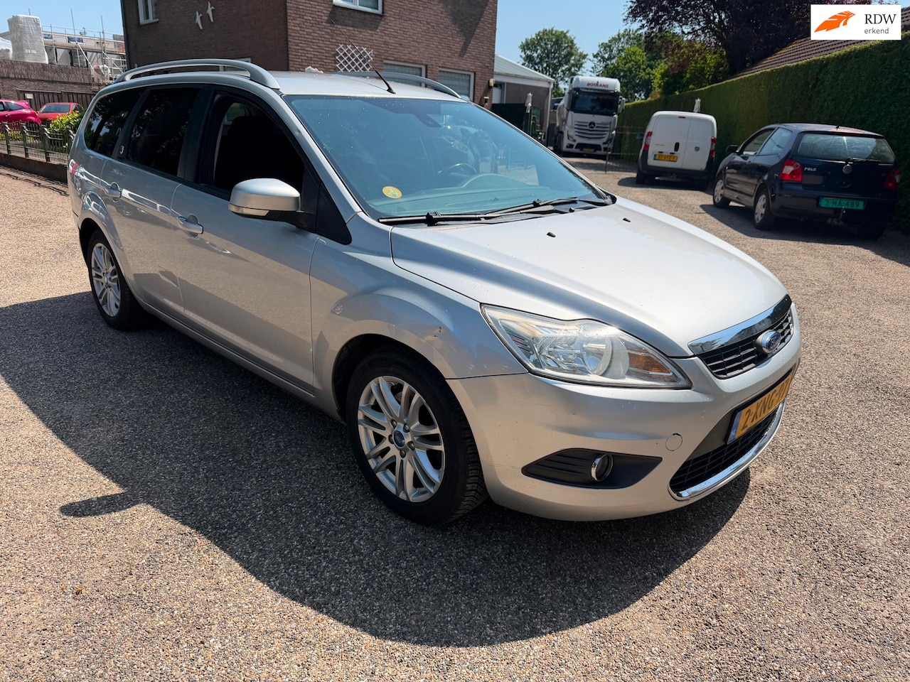 Ford Focus Wagon - 1.8 TDCi Ghia 1.8 TDCI Ghia - AutoWereld.nl