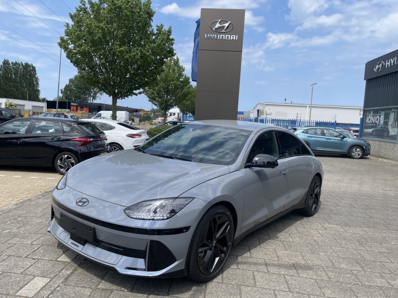 Hyundai IONIQ 6 - Business 77.4 kWh*RIJKLAARPRIJS* - AutoWereld.nl