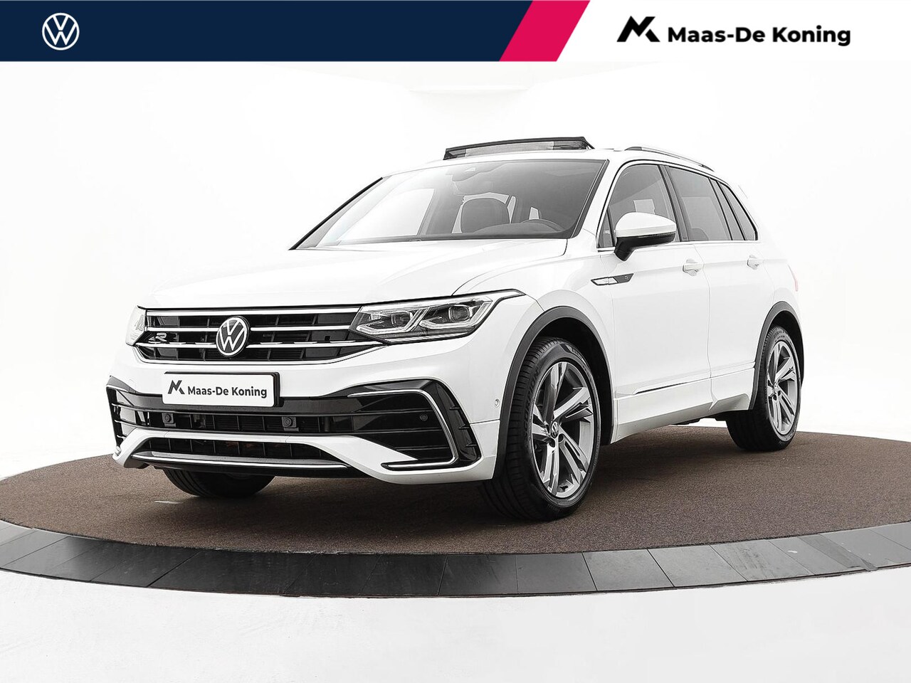 Volkswagen Tiguan - 1.5 TSI 150pk DSG R-Line · Panoramadak · Trekhaak · Camera · Apple/Android Car Play · Navi - AutoWereld.nl