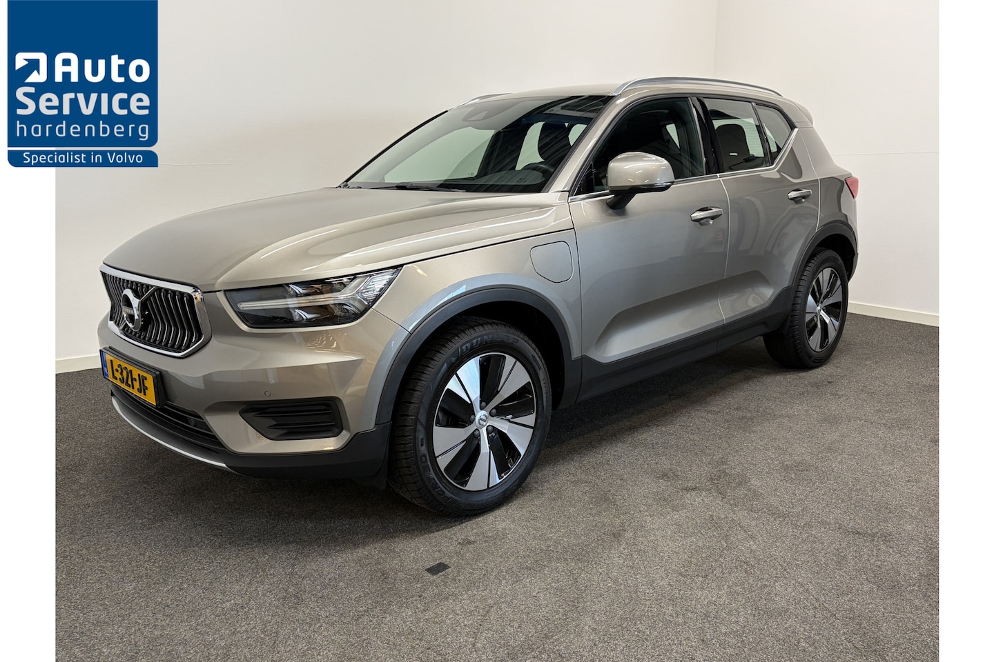 Volvo XC40 - 1.5 T4 Recharge Inscription Expression Adapt. Cruise/ Camera/ Stoelverw./ Apple Android au - AutoWereld.nl