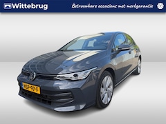 Volkswagen Golf - 1.5 TSI 204 pk eHybrid Life Edition DSG Automaat Navigatie / Cruise control / Airco / App