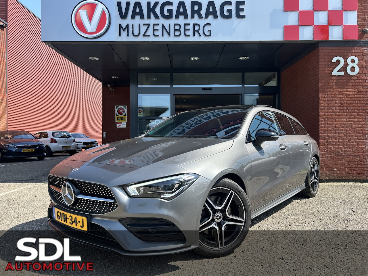 Mercedes-Benz CLA-klasse Shooting Brake - 200 Business Solution AMG Night Edition // PANO/SCHUIFKANTELDAK // FULL LED // NAVI // CAM - AutoWereld.nl