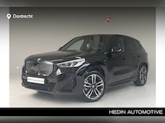 BMW iX1 - xDrive30 M-Sport 67 kWh | 19" | Panorama | Driving Assistant Plus | Camera