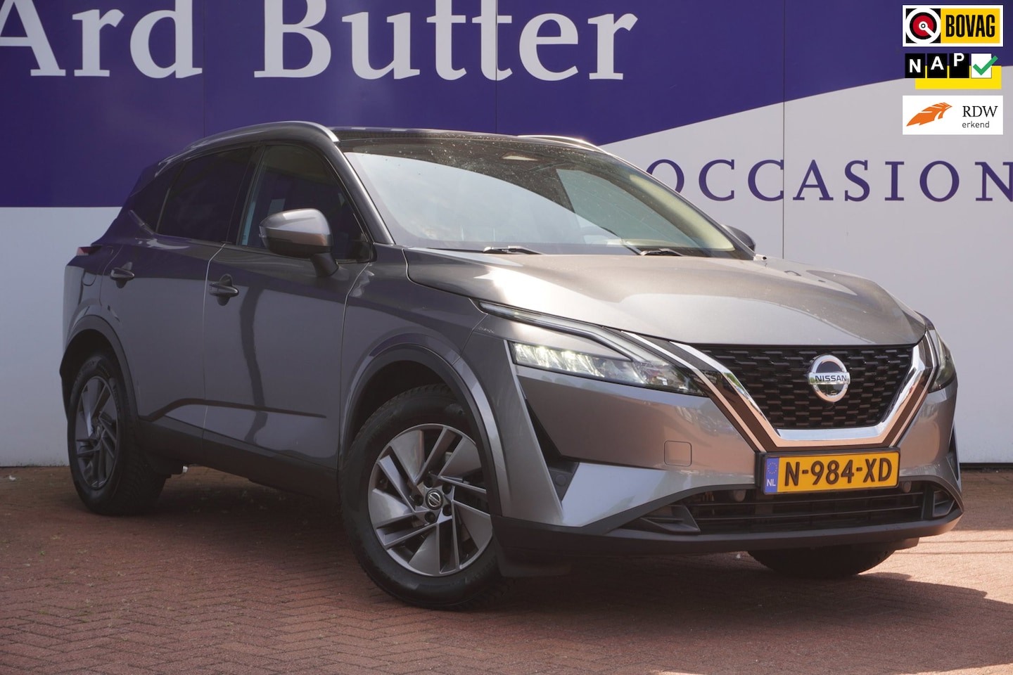 Nissan Qashqai - 1.3 MHEV Acenta Design-Pack 1EIG/+Led++camera+Pano-dak+afn-trekhaak+apple-careplay = SUPER - AutoWereld.nl