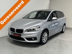 BMW 2-serie Active Tourer - 218i High Executive CLIMA / CRUISE /NAVI / TREKHAAK Dealer onderhouden