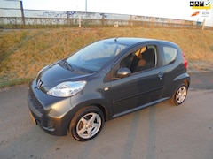 Peugeot 107 - 107 1.0 benzine 3 deurs 114.000km