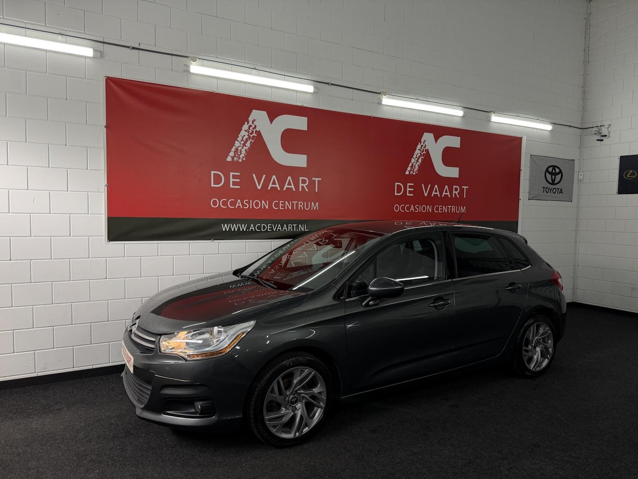 Citroën C4 - 1.2 PureTech Business - NAVI/CLIMA/PDC/CRUISE/NAP - AutoWereld.nl