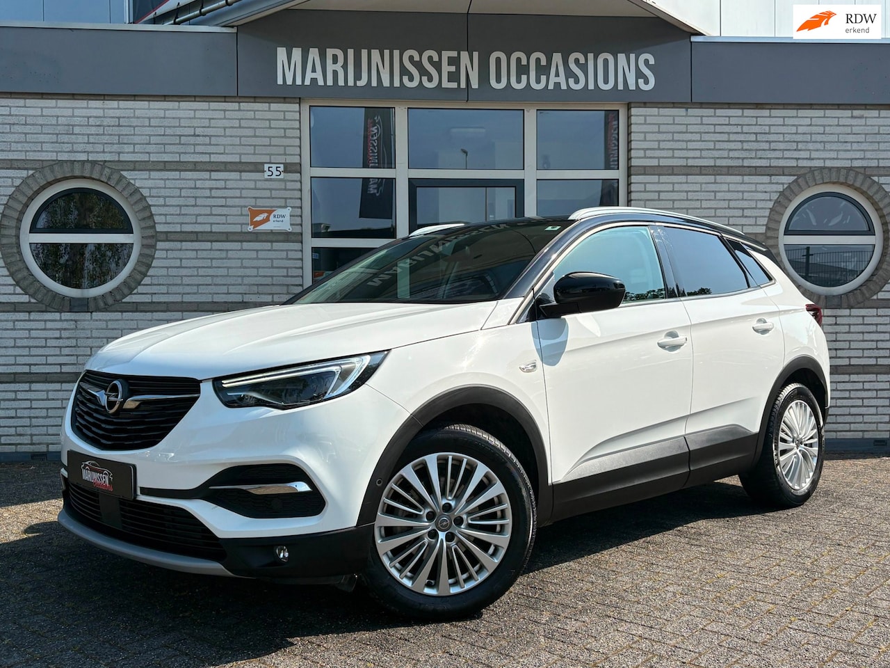 Opel Grandland X - 1.2 Turbo Design Line |Navi,Cam,Carplay,PDC| - AutoWereld.nl
