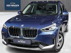 BMW X1 - xDrive25e BUSINESS / CAMERA / TREKHAAK / CARPLAY / AMBIENTE / 18"