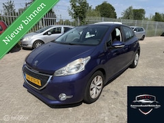 Peugeot 208 - 1.2 VTi Blue Lease Airco EXPORT
