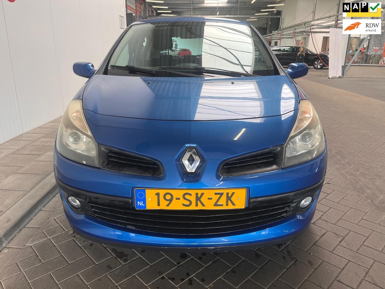 Renault Clio - 1.4-16V Dynamique Luxe 1.4-16V Dynamique Luxe - AutoWereld.nl