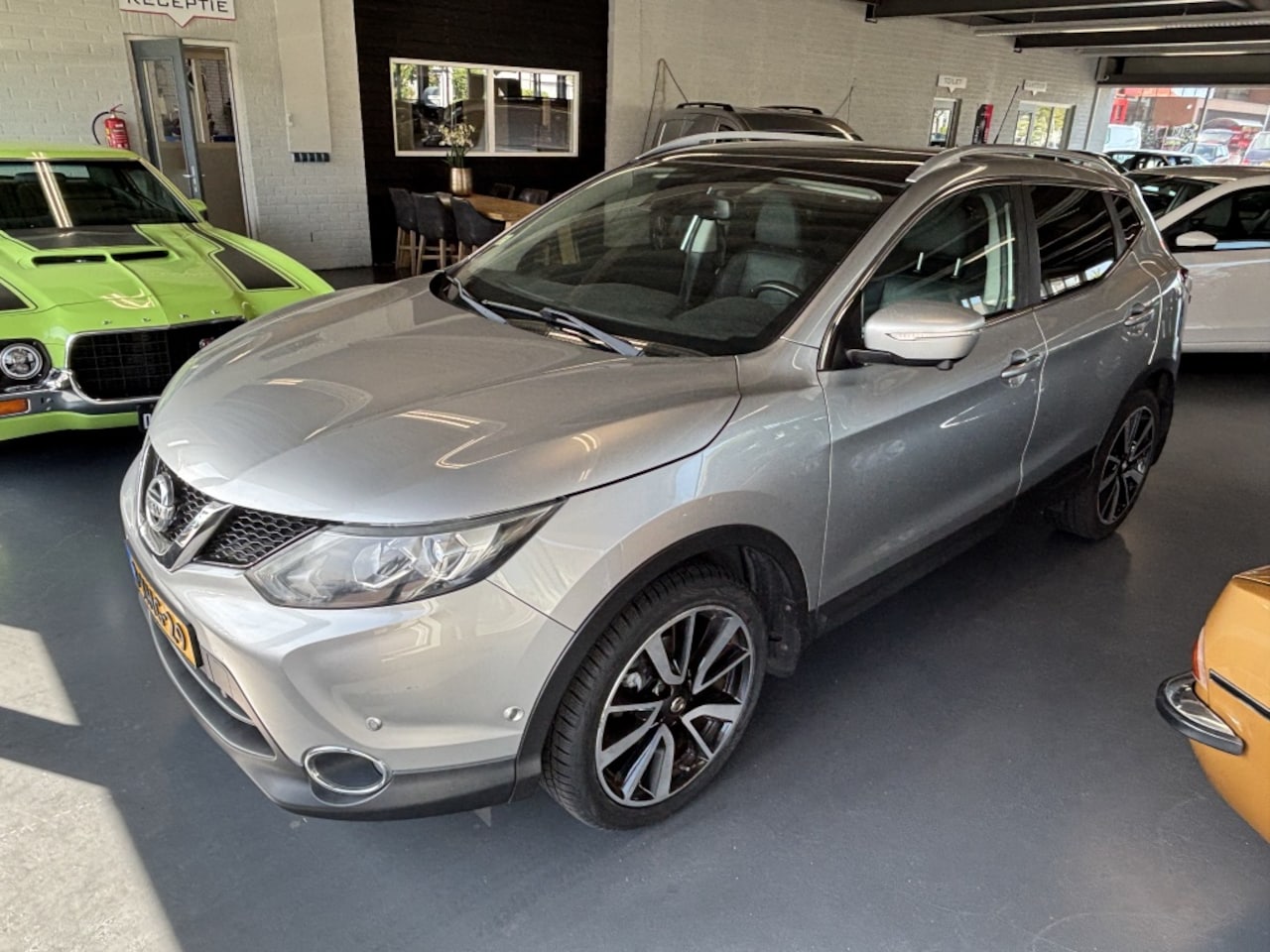 Nissan Qashqai - 1.2 Tekna Bom volle auto!!!! - AutoWereld.nl