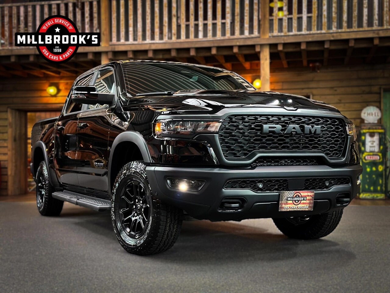 Dodge Ram 1500 - Dodge Rebel Night Hurricane | Full option | tot 2030 binnestad in | - AutoWereld.nl