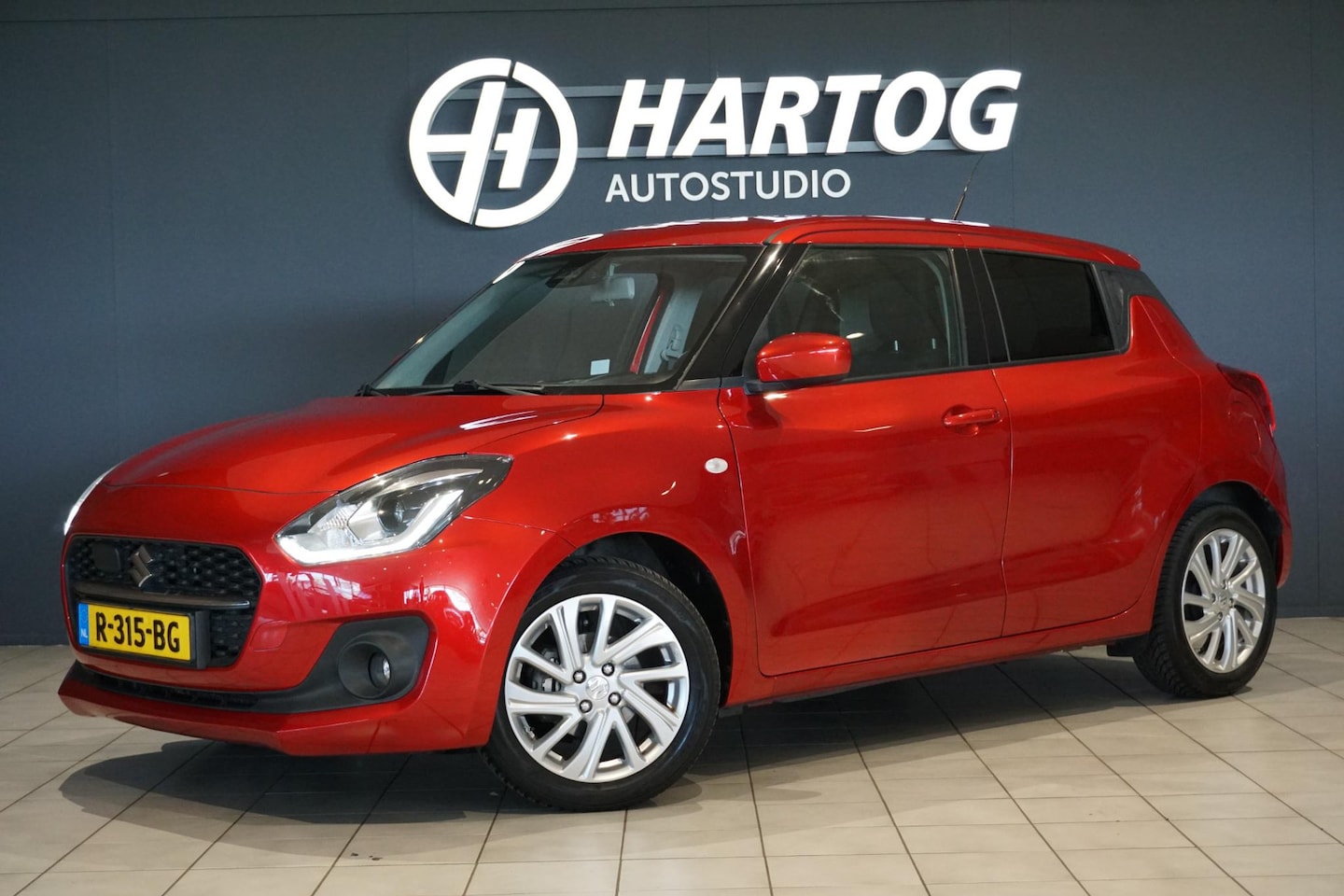 Suzuki Swift - 1.2 Select Smart Hybrid + DODEHOEK / CAMERA / PDC / STOELVERWARMING - AutoWereld.nl