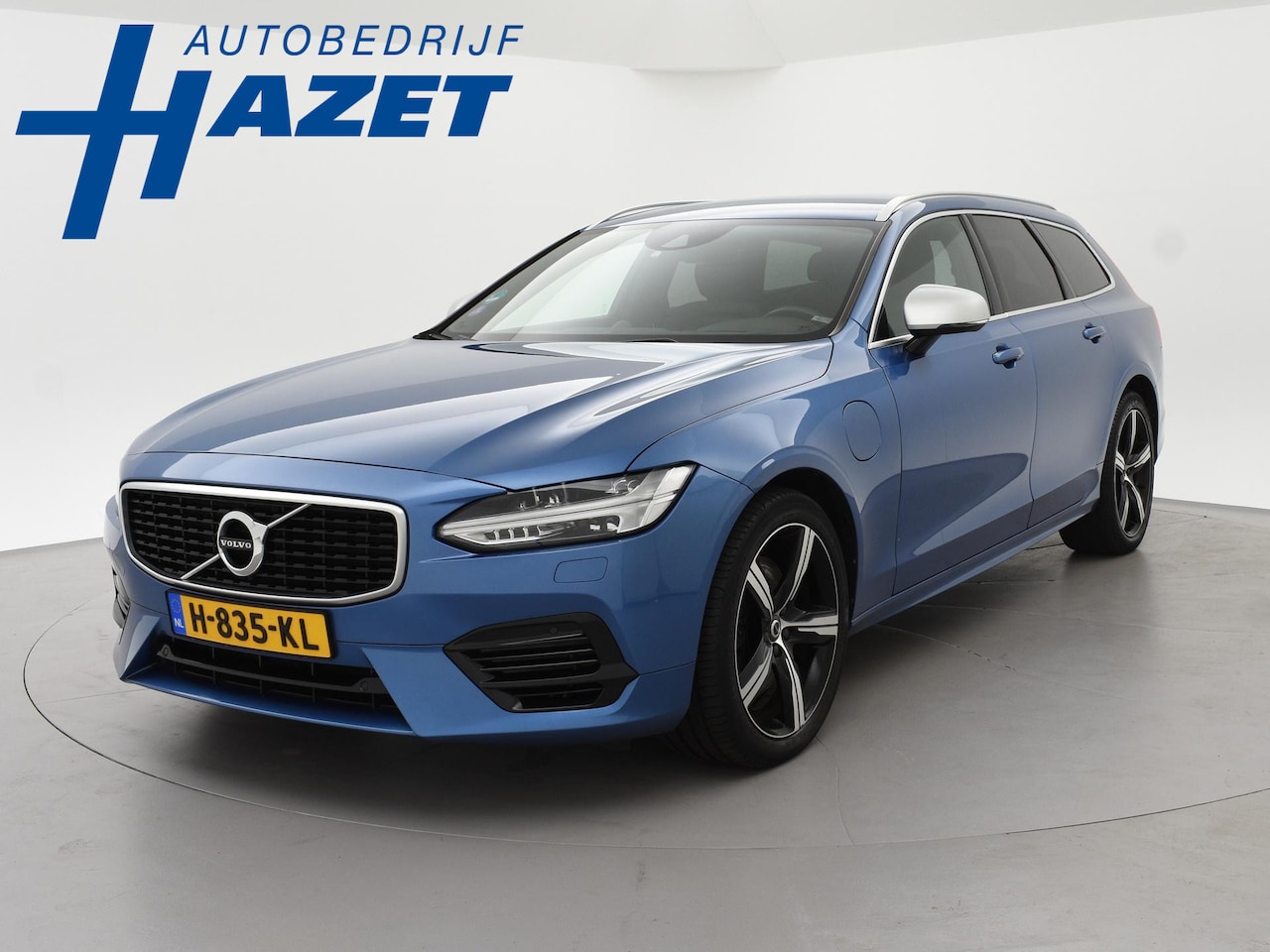 Volvo V90 - 2.0 T8 AWD 390 PK R-DESIGN + BOWERS & WILKINS | HEAD-UP | ELEK. TREKHAAK | INSCRIPTION BUR - AutoWereld.nl