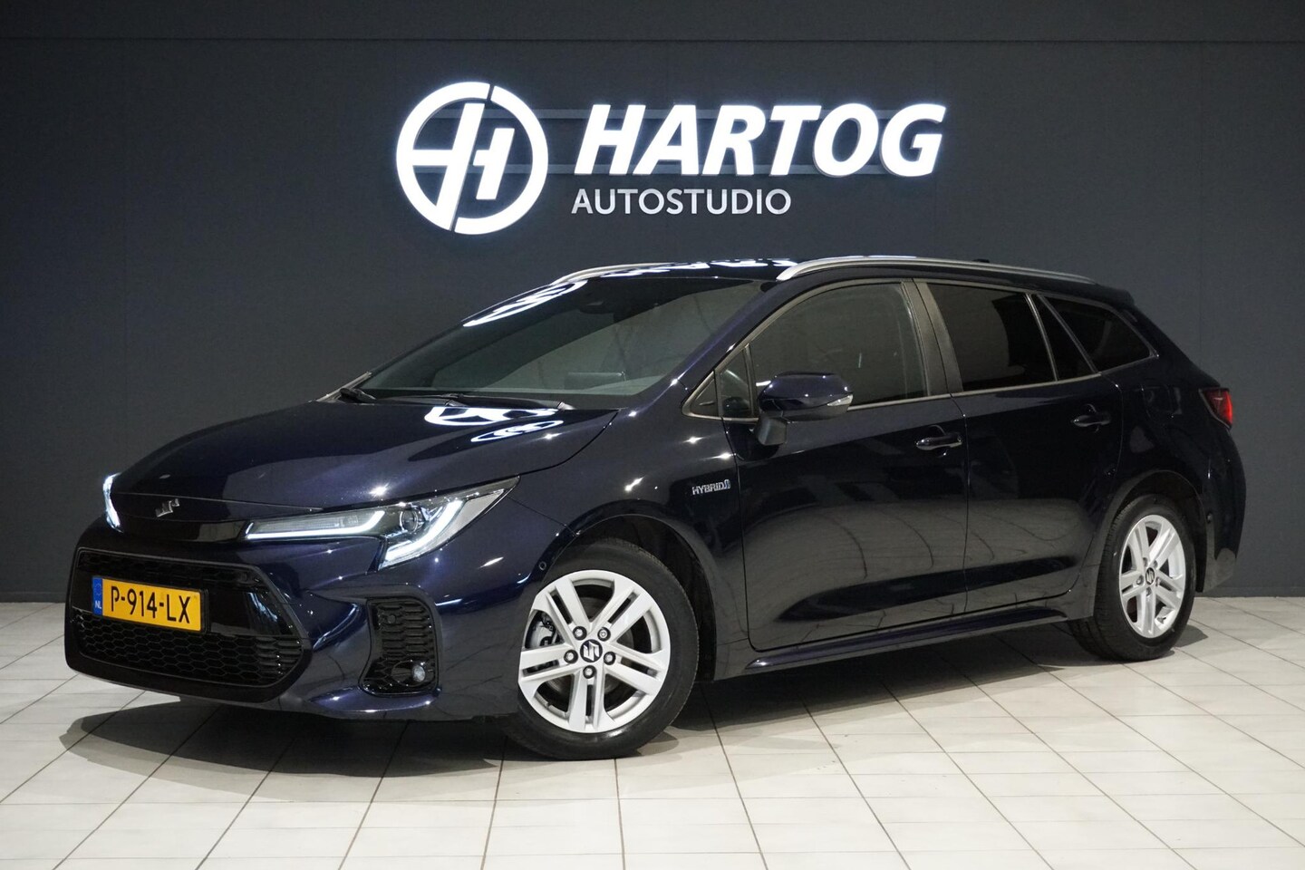 Suzuki Swace - 1.8 Hybrid Style + DODEHOEK / STUURVERWARMING / VOORRUITVERWARMING - AutoWereld.nl