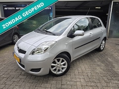 Toyota Yaris - 1.3 VVTi Aspiration | 2E EIGENAAR | 12MND GARANTIE | AIRCO | ELEC RAMEN | LMV | NW APK |